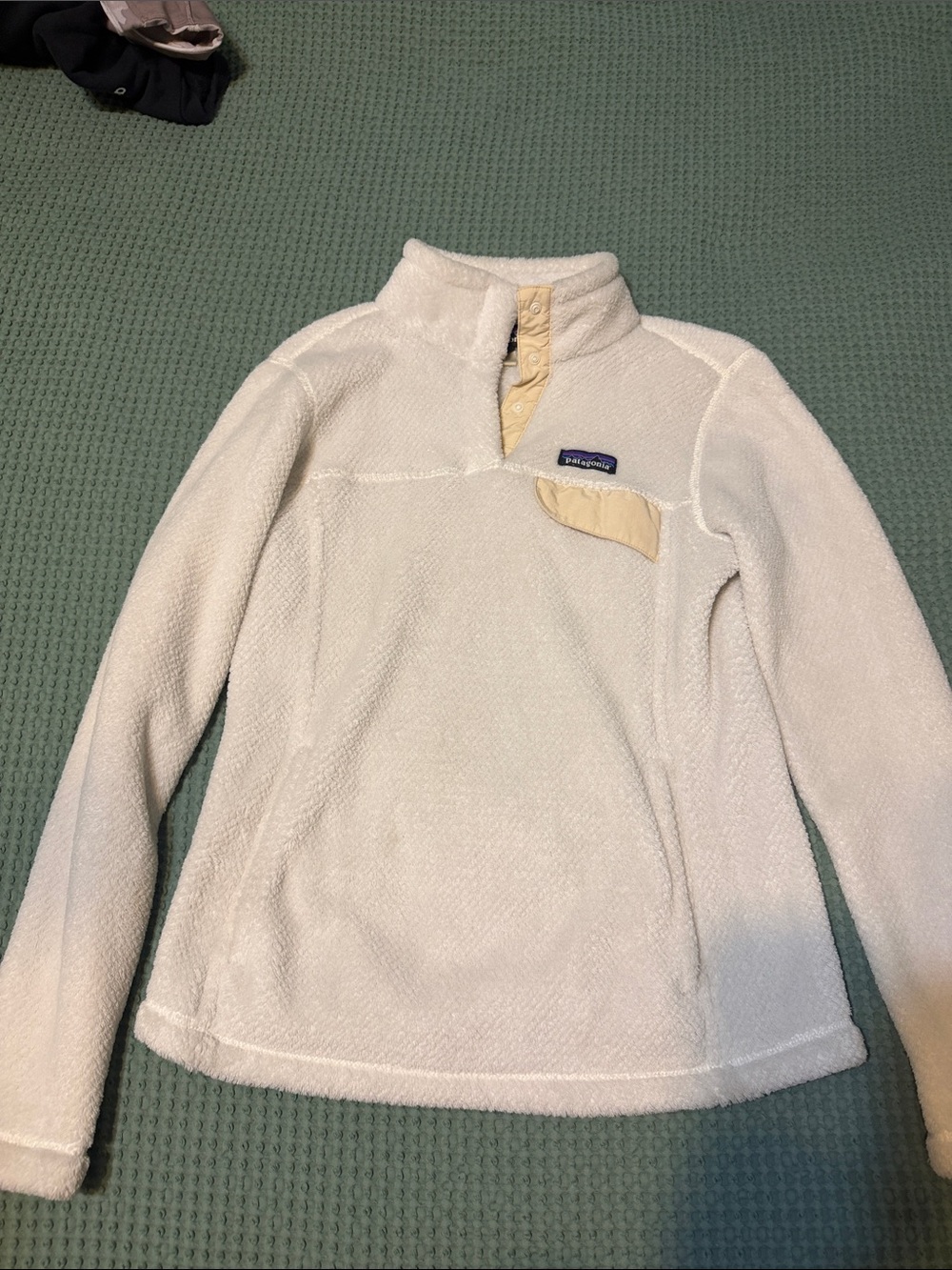 Patagonia Cream Snap-Button Fleece Pullover
